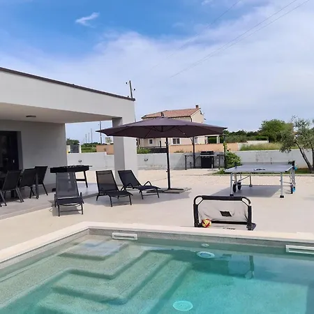 Esti Holiday home