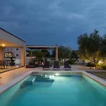 Esti Holiday home *